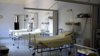 Fata de 14 ani din Ramnicu Sarat, moarta la cateva ore dupa ce medicii au trimis-o acasa