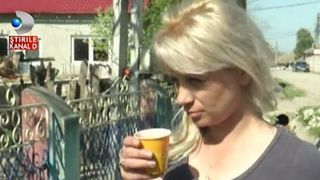 Un francez a impuscat in cap un tanar de 22 de ani pentru o prostituata pe nume Doina, din Dolj! "A scos pistolul si a tras in toti", spune tanara