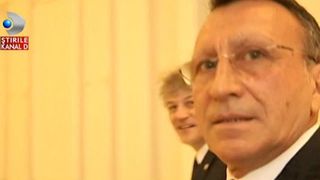 Incredibil ce raspuns a dat acest senator cand a fost intrebat ce a a votat azi in plen: "Alta intrebare"