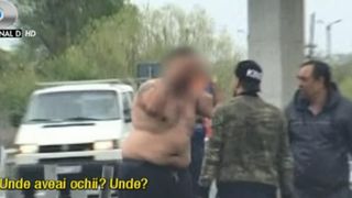 Scandal cu tipete si amenintari in mijlocul autostrazii Arad- Nadlac. Doua masini care circulau cu viteza s-au lovit 