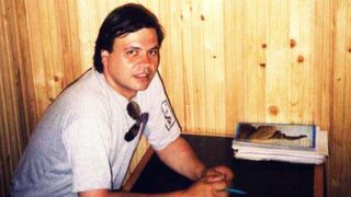 El este cel mai tare bugetar! Un consilier din Targu Neamt refuza pe banda rulanta toate sporurile salariale, pe motiv ca nu le merita! Rafael Merticaru are venituri modeste