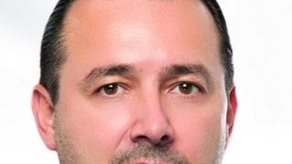 Catalin Radulescu, un deputat excentric