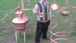 Romania, pe primul loc in Europa la consumul de alcool ilicit