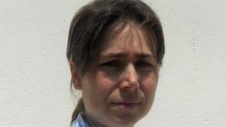 Profesoara din Neamt care a intretinut relatii intime cu un elev ar urma sa se intoarca la catedra. Baiatul s-a sinucis, dar judecatorii au decis sa o plaseze in arest la domiciliu