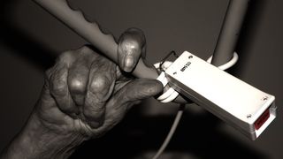 O batrana de 92 de ani a luat foc in timp ce pregatea masa de Paste!