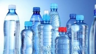 Proiect de lege: Apa imbuteliata din magazine, testata obligatoriu cu trei zile inainte de expirare