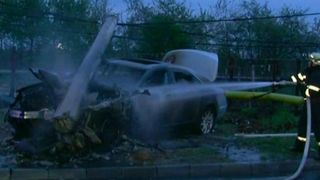 Ce a aparut pe scaunul soferului intr-o masina facuta scrum! Cel care a surprins fenomenul a ramas mut de uimire: "M-a facut sa opresc"