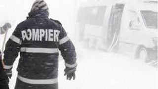 O femeie din Iasi a nascut intr-o autospeciala de interventie. Drumurile sunt blocate din cauza zapezii