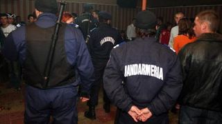 Scandal monstru in care a fost implicat un politist beat, fiu de primar, la un bar din Iasi