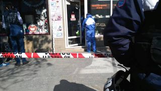 Au fost prinsi cei doi hoti care au jefuit sambata o casa de amanet din Bucuresti