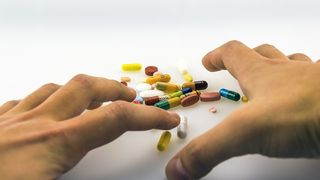 Sefa Centrului Medical Suceava al MAI, suspectata ca le-a administrat substante stupefiante copiilor sai de 4 si 15 ani