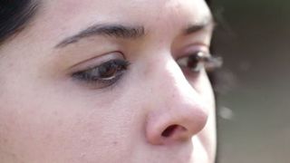 Anamaria, o romanca de 19 ani, a devenit celebra in Italia dupa ce si-a facut publica povestea: &ldquo;Am fost abuzata de la 13 ani&rdquo; Cel care profita de ea este un italian de 74 de ani