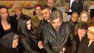 Moment emotionant la parastasul Ilenei Ciuculete! Ce s-a intamplat in biserica dupa ce s-a ridicat coliva si s-a cantat "Vesnica Pomenire?"