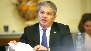 Ministrul Sanatatii: "Nu vaccinam cu forta, nu adunam parintii cu arcanul, nu vor fi politisti care ii vor incatusa pe cei care refuza"