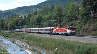 Numarul locurilor din trenurile care pleaca din judetul Constanta si de pe Valea Prahovei a fost suplimentat cu 10.000