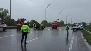 O fata de 13 ani a murit, iar alte trei persoane sunt ranite grav, in urma unui accident produs pe centura municipiului Oradea