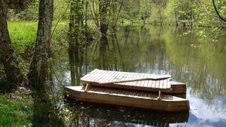 O tanara din Iasi a vrut sa se sinucida. Un barbat s-a apropiat de ea si i-a spus cateva cuvinte care i-au salvat viata