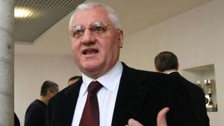Probleme grave pentru Mitica Dragomir! Fostul sef LPF, acuzat de luare de mita de 3,1 milioane de euro!