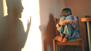 Acuzatii tulburatoare ies la iveala in cazul barbatului din Brasov care isi viola fiica in mod repetat - E ireal ce ii facea si prietenei fetei in varsta de 13 ani