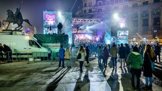 S-au incins spiritele dupa concertul din Piata Universitatii organizat de Primarie. Studentii facultatii de Istorie nu si-au putut tine cursurile. Ce mesaj a transmis Decanul Facultatii Gabrielei Firea