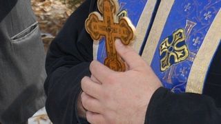 Spovedania unui preot ateu. A renuntat la sutana: "Religia e depasita"
