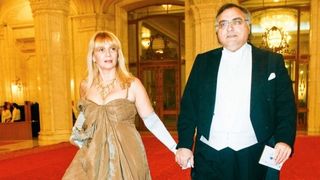 Fosta sotie a lui Dan Adamescu ar veni la procesul de partaj al averii miliardarului insotita de doua vrajitoare! Melissa si Vanessa sunt sprijin de nadejde pentru Carmen Palade?