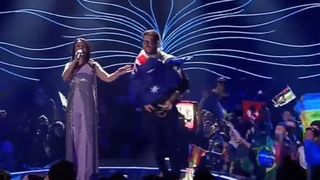 Momentul penibil de la Eurovision 2017 de care vorbeste toata lumea! Un barbat a urcat pe scena, insa nimeni nu se astepta sa faca asta