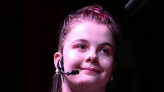 Mesajul emotionant postat de Lorelai Mosnegutu, fetita fara maini care a cucerit inimile tuturor la un show de talente: "Fiti binecuvantati cu totii!"