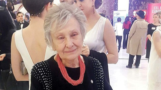 Cum a fost ajutata Tatiana Iekel de fiul ei si cum a ajuns sa fie rechemata de la pensie si distribuita in spectacole pana la varsta de 84 de ani!