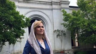 Gabriela Firea cere inlocuirea din functie a purtatorului de cuvant al Arhiepiscopiei Catolice. &rdquo;Este atat de urat a barfi&rdquo;