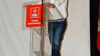 Incredibil! Ce limbaj suburban foloseste fostul deputat Mihai Sturzu! A injurat in ultimul hal o banca din Romania:"Stil de ultimii cocalari din piata care iti fura din portofel!"