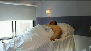 Barbatul care cantarea aproape 600 de kilograme a fost operat! Ce urmeaza in continuare