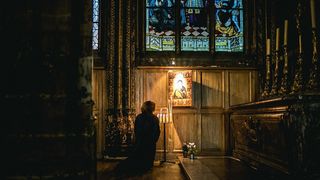 S-a rugat o saptamana intreaga si a crezut ca puterea credintei il va ajuta. Ce a patit acest pastor este de-a dreptul infiorator