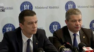 Un alt scandal e pe cale sa izbucneasca in controversata poveste a legii vaccinarii. Ministrul Sanatatii anunta ca are de gand sa interzica accesul in scoli copiilor care nu sunt imunizati.