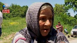 O batrana din sectorul 4 a fost alungata de la sedinta de consiliu publica! Ce i s-a spus