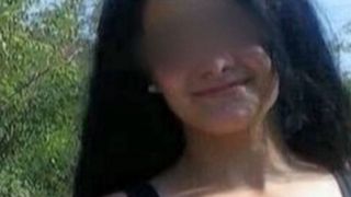 O copila de 16 ani s-a logodit cu tatal ei vitreg! Fata face si ea declaratii socante: "Mama umbla cu fostul meu iubit"