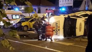 Un politist din Sibiu a provocat un accident cu patru raniti