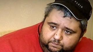 Duce in spate greutatea a 5 oameni normal. Un barbat de 38 de ani cantareste 280 de kilograme. Drama lui Constantin nu pare sa aiba sfarsit