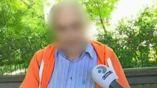 Minteau ca sunt procurori si le cereau batranilor sa le arate banii, pentru ca ar fi falsi. Cinci escroci au pagubit zeci de batranei