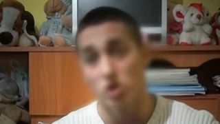 Trei politisti din Iasi, cercetati pentru un viol cu detalii scarboase care a avut loc in arest: "I-au pus sperma in lingurita"