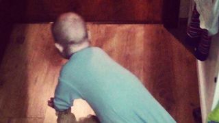 Fotografie revoltatoare cu un bebelus! Ce au putut sa ii faca parintii ca sa scape de grija lui?