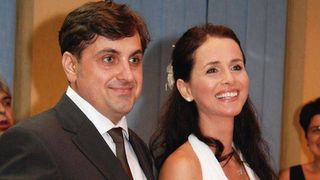 DEZVALUIRI Dialogul halucinant de la priveghiul Madalinei Manole! "Nu este ea de vina. Nu este Mada de vina! O sa se afle in curand!" Carmen Radulescu sustine ca a avut acest schimb de replici cu Petru Mircea!