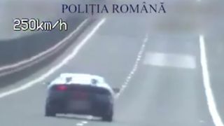 Sofer prins conducand cu 254 de kilometri la ora, pe Autostrada Sibiu-Deva