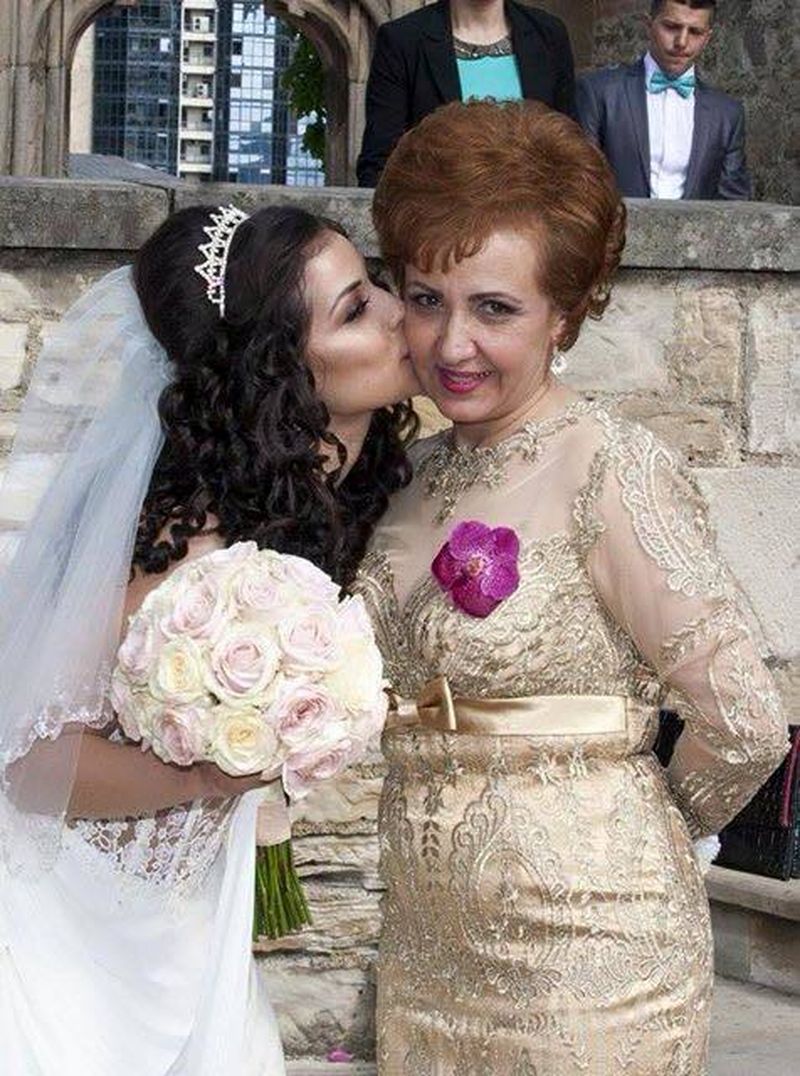 Andreea Arcan, alaturi de mama ei, senatoare PSD