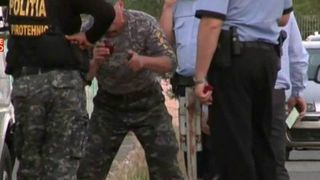 Colet suspect descoperit pe o strada din Galati. O echipa pirotehnica se indreapta spre zona respectiva