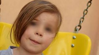 O fetita din Constanta a fost gasita în timp ce ratacea singura pe strazi! Micuta si-a pierdut parintii