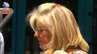 Femeie din Bucuresti, jefuita de fiul menajerei: "E un om instabil" - I-a furat toate bijuteriile in valoare de 300.000 de euro, dar nu-i poarta pica