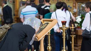 Moastele unui sfant au fost furate din biserica, in timpul slujbei. Cum au procedat hotii