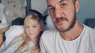 Desi are o sansa la viata, instanta a decis ca acest bebelus sa moara. In 24 de ore il vor deconecta de la aparate. Parintii sunt disperati si cauta dreptatea la CEDO