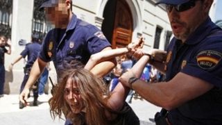 Grupare de hoti romani, prinsi in timp ce erau in vacanta la pescuit in Spania